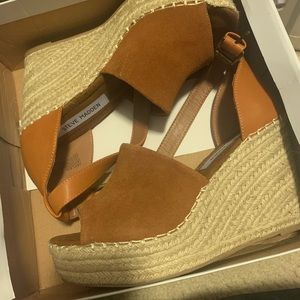 Brand new Steve Madden Jaylen wedges